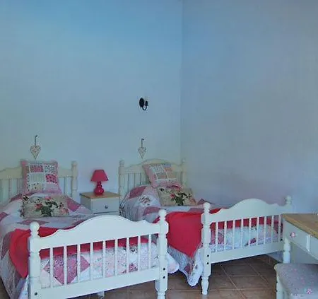 Canada Sleeps 6 Pool 빌라 *