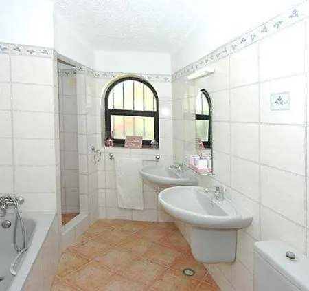 빌라 Canada Sleeps 6 Pool *